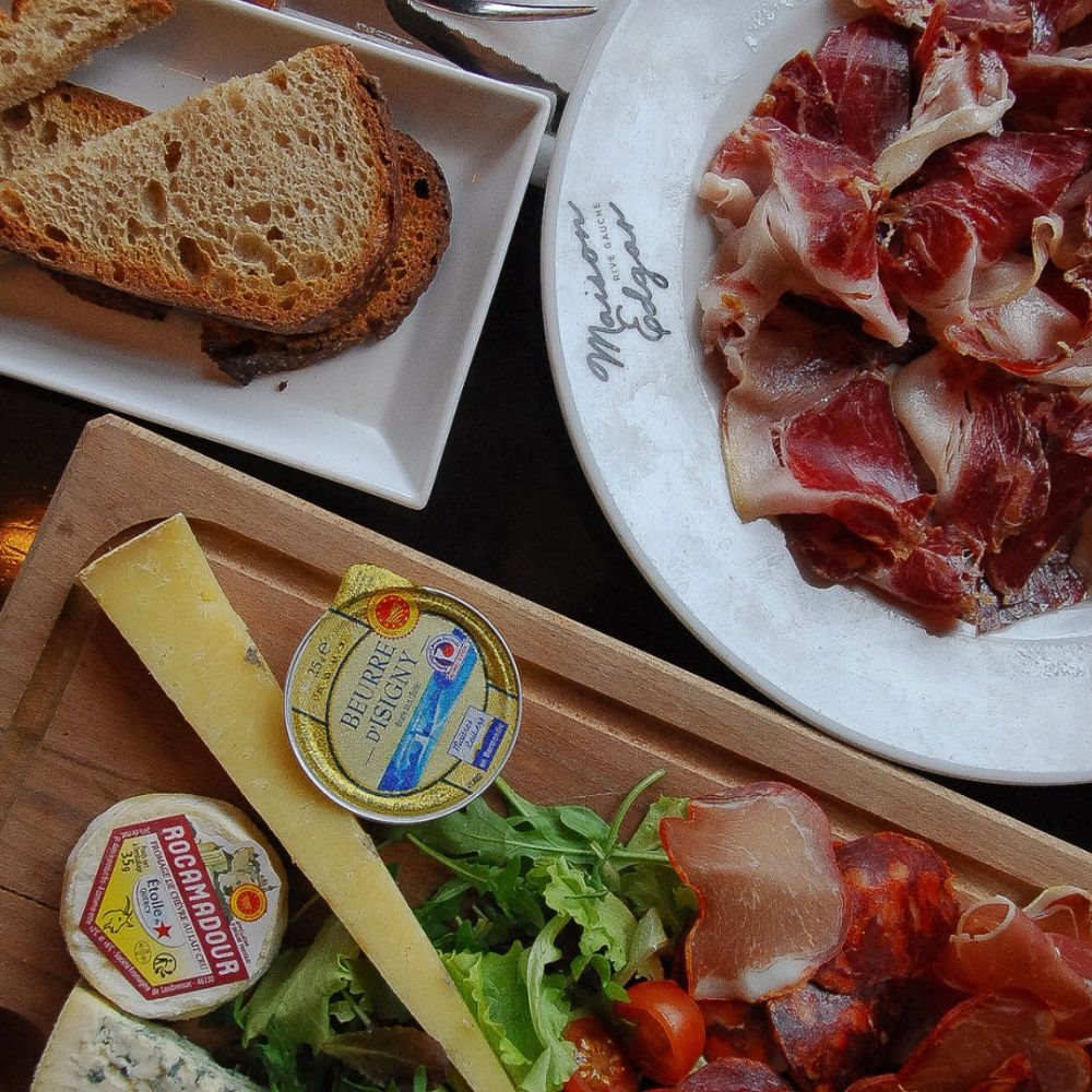 Photo Apéro à Partager Planche et Charcuterie